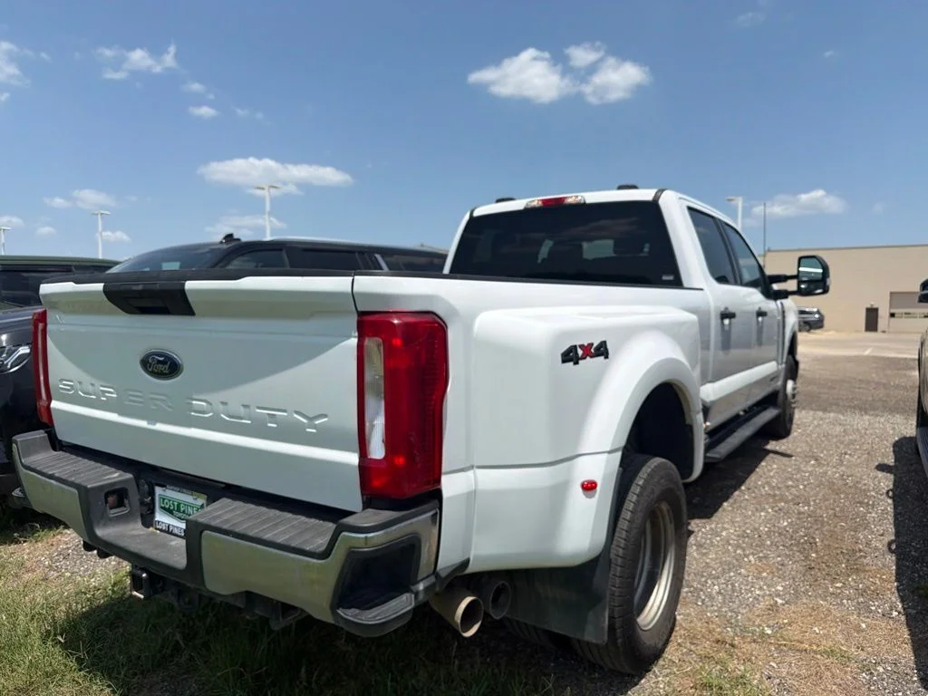 Used 2025 White Ford XLT image 9