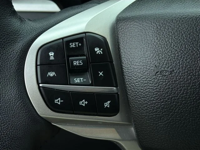 Used 2023 Blue Ford XLT image 29