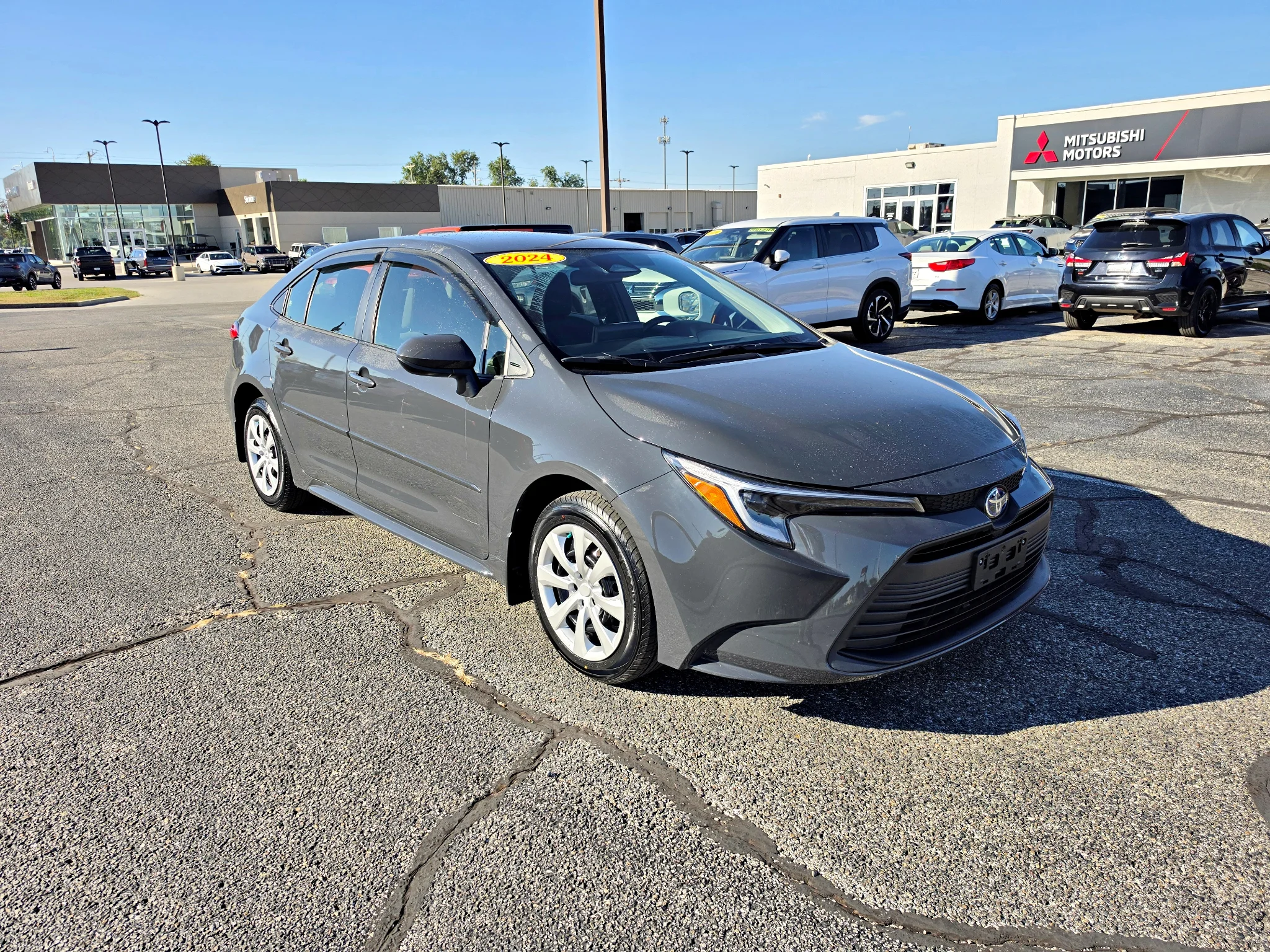 Used 2024 Underground Toyota Hybrid LE image 4