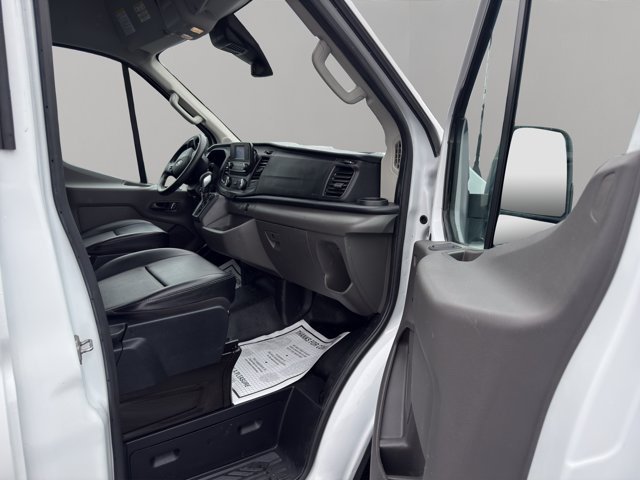 Used 2025 White Ford  image 27