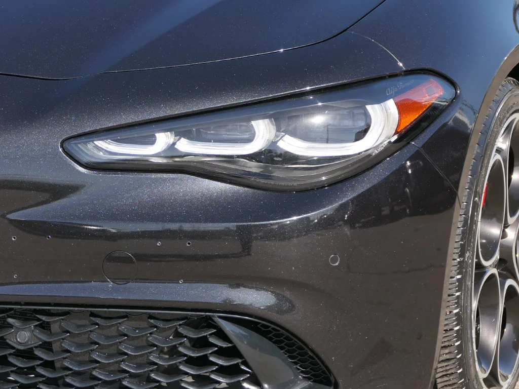 Used 2024 Vulcano Black Metallic Alfa Romeo Veloce image 8