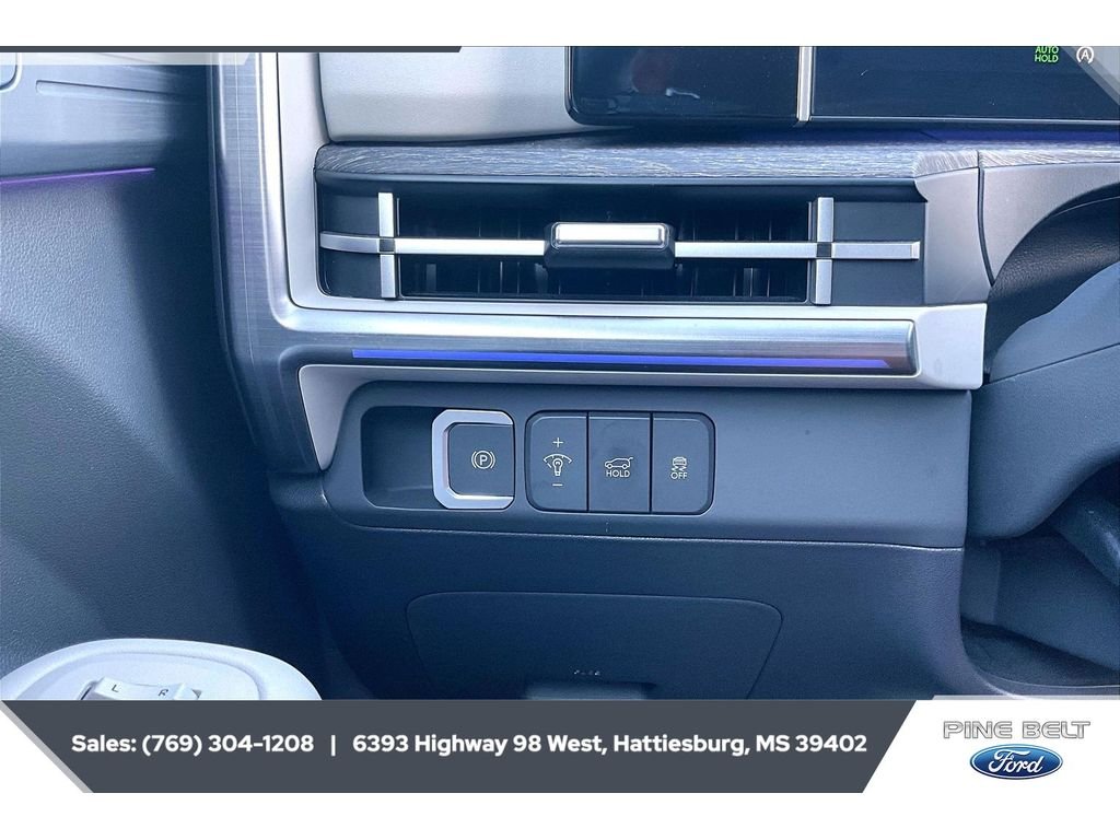 Used 2025 Hampton Gray Hyundai Calligraphy image 23