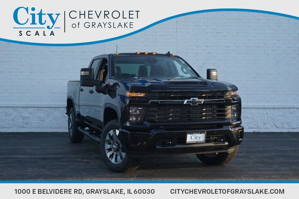 2026 Chevrolet Silverado HD Custom 4WD Crew Cab Standard Box's photo