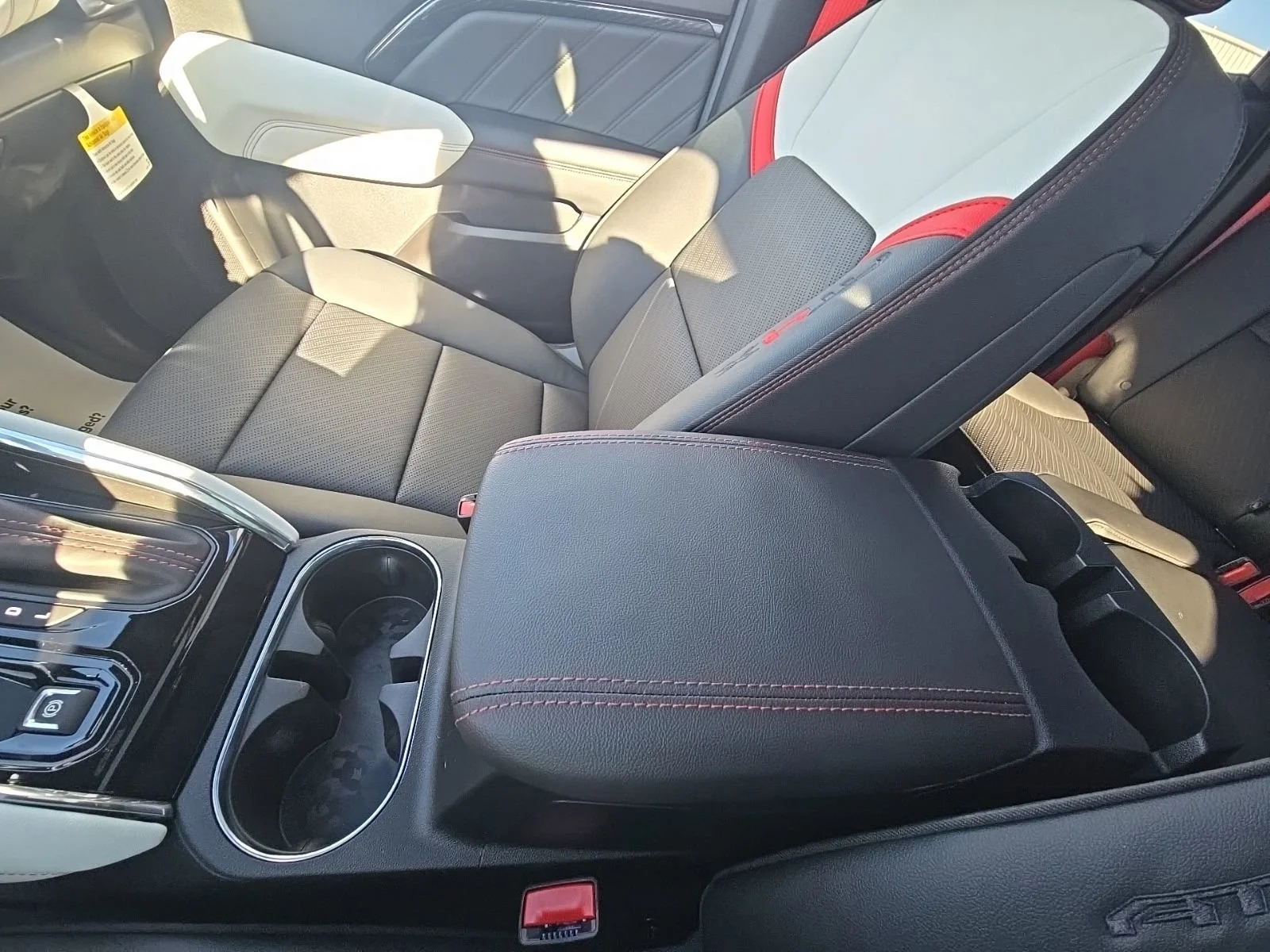 2026 GMC Canyon AT4X - Photo 30