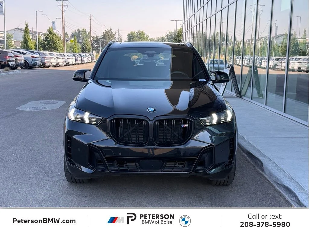 Used 2025 Black BMW M60i image 8