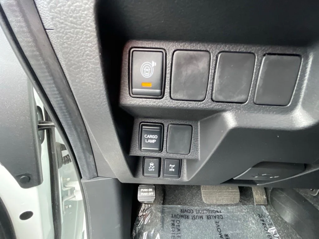 Used 2026 White Nissan PRO-4X image 16