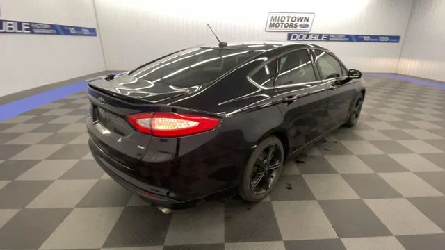 Used 2016 Shadow Black Ford SE image 8