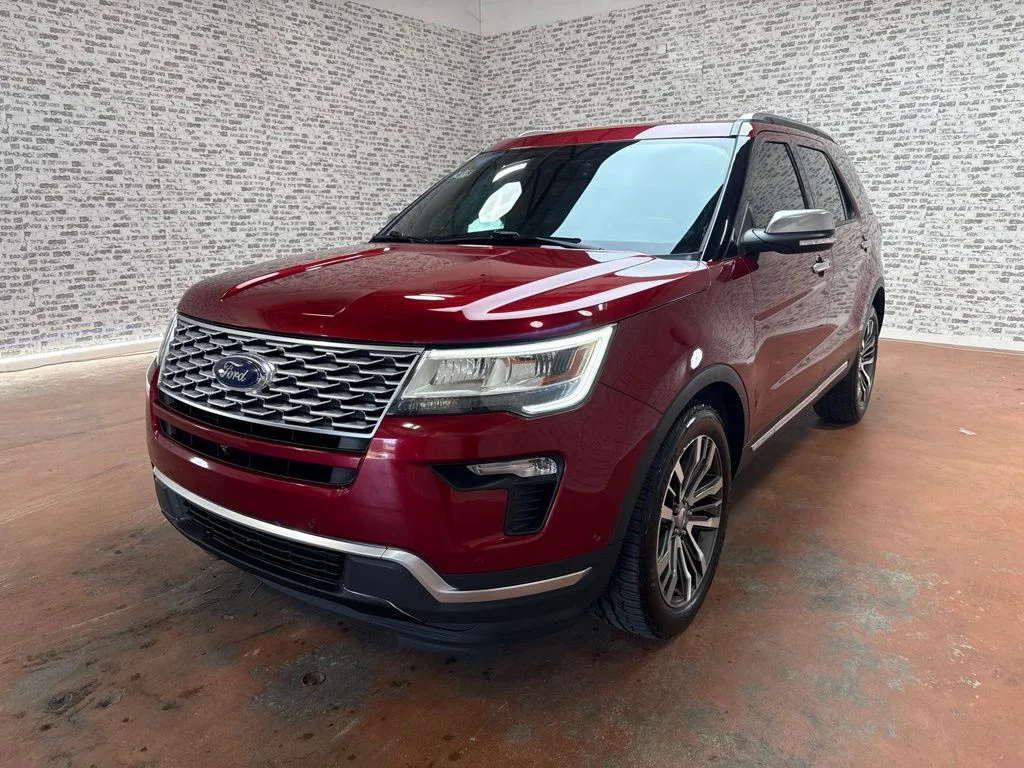 Used 2018 Red Ford Platinum image 3