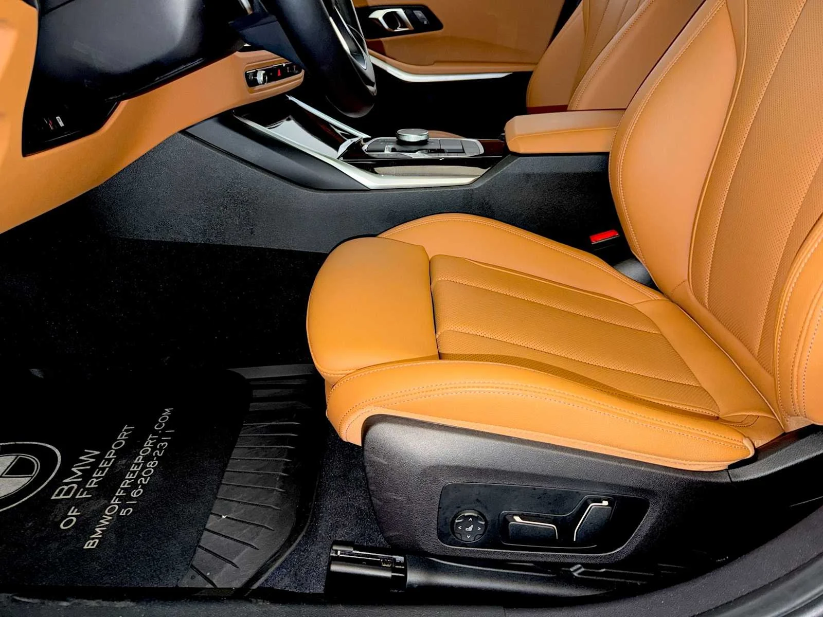 2024 BMW 3 Series 330i - Photo 10
