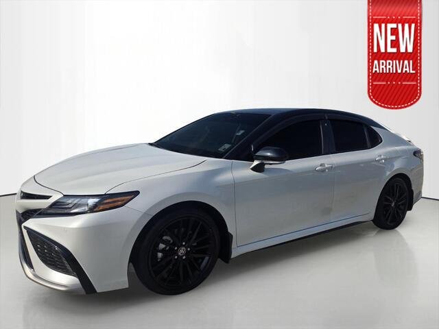 Used 2024 Wind Chill Pearl / Midnight Black Metallic Toyota XSE V6 image 1