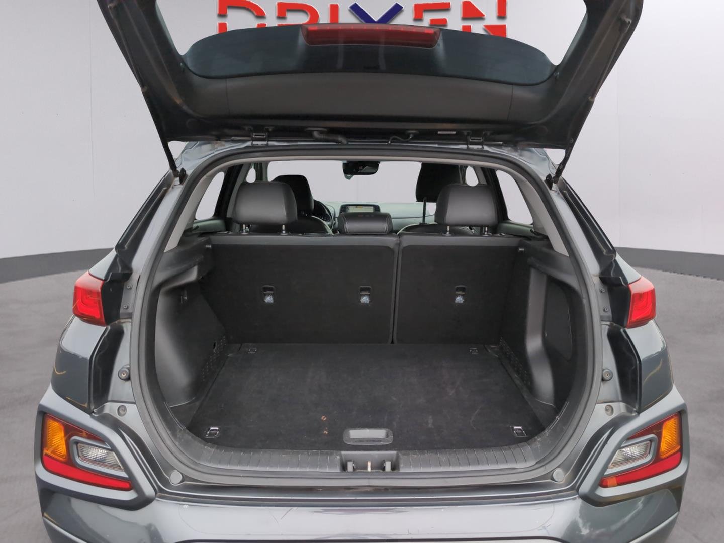 Used 2020 Thunder Gray Hyundai Ultimate image 9