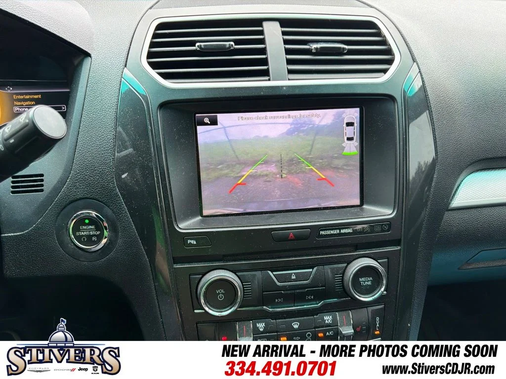 Used 2016 Black Ford XLT image 14