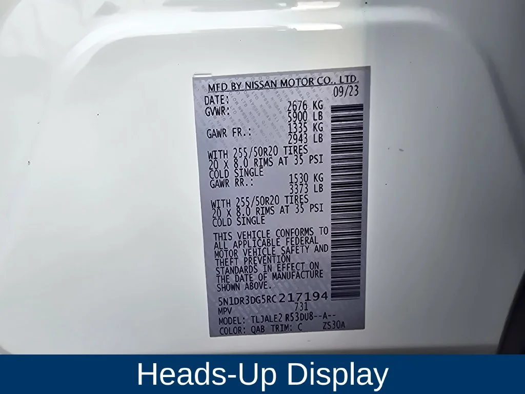 Used 2024 White Nissan Platinum image 10