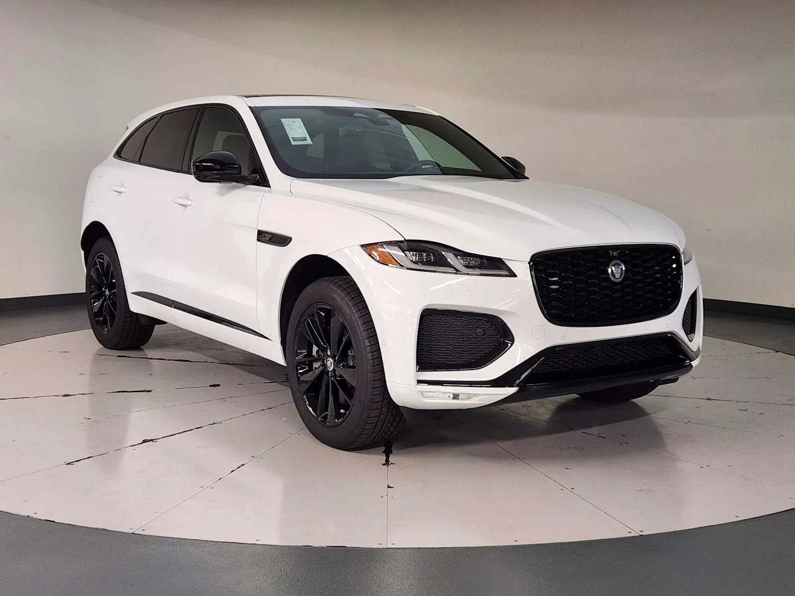 New 2026 Fuji White Jaguar R-Dynamic S image 10