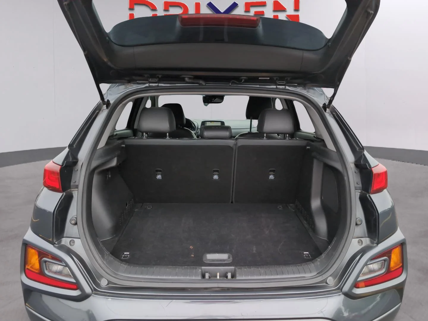 Used 2020 Thunder Gray Hyundai Ultimate image 9