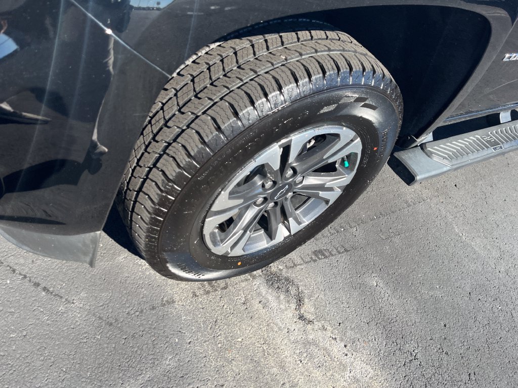 Used 2021 Black Chevrolet Z71 image 9