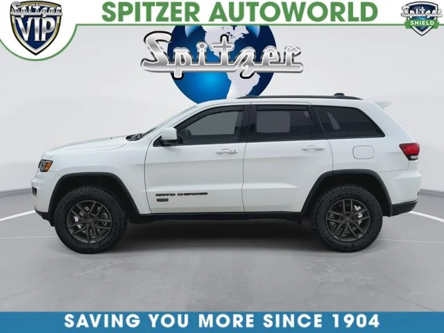 Used 2016 White Jeep Laredo image 6