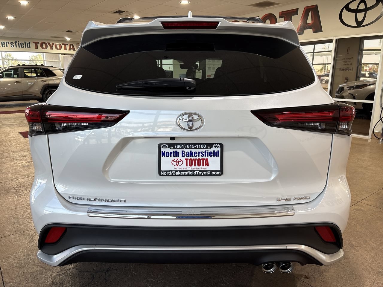 New 2026 Wind Chill Pearl <sup>1</sup> Toyota  XSE image 9