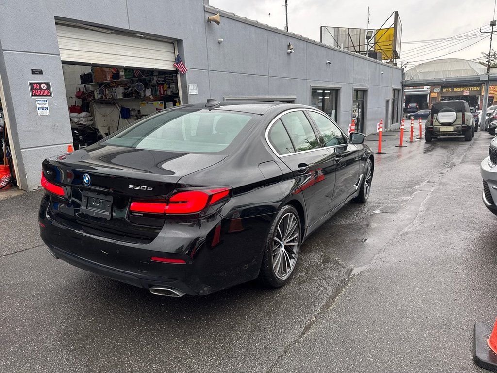 Used 2023 Black BMW 530e iPerformance image 4