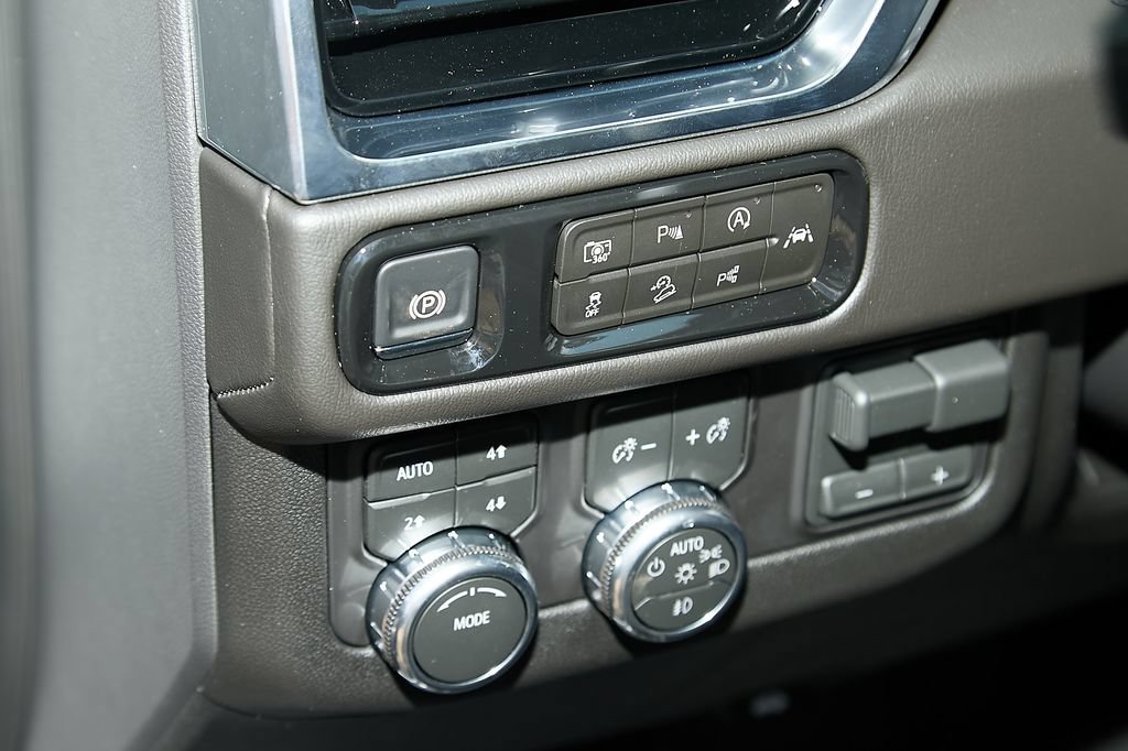2026 GMC Yukon XL Denali - Photo 26