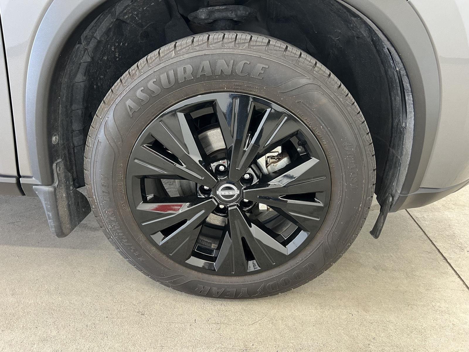 Used 2023 Gun Metallic Nissan SV image 10