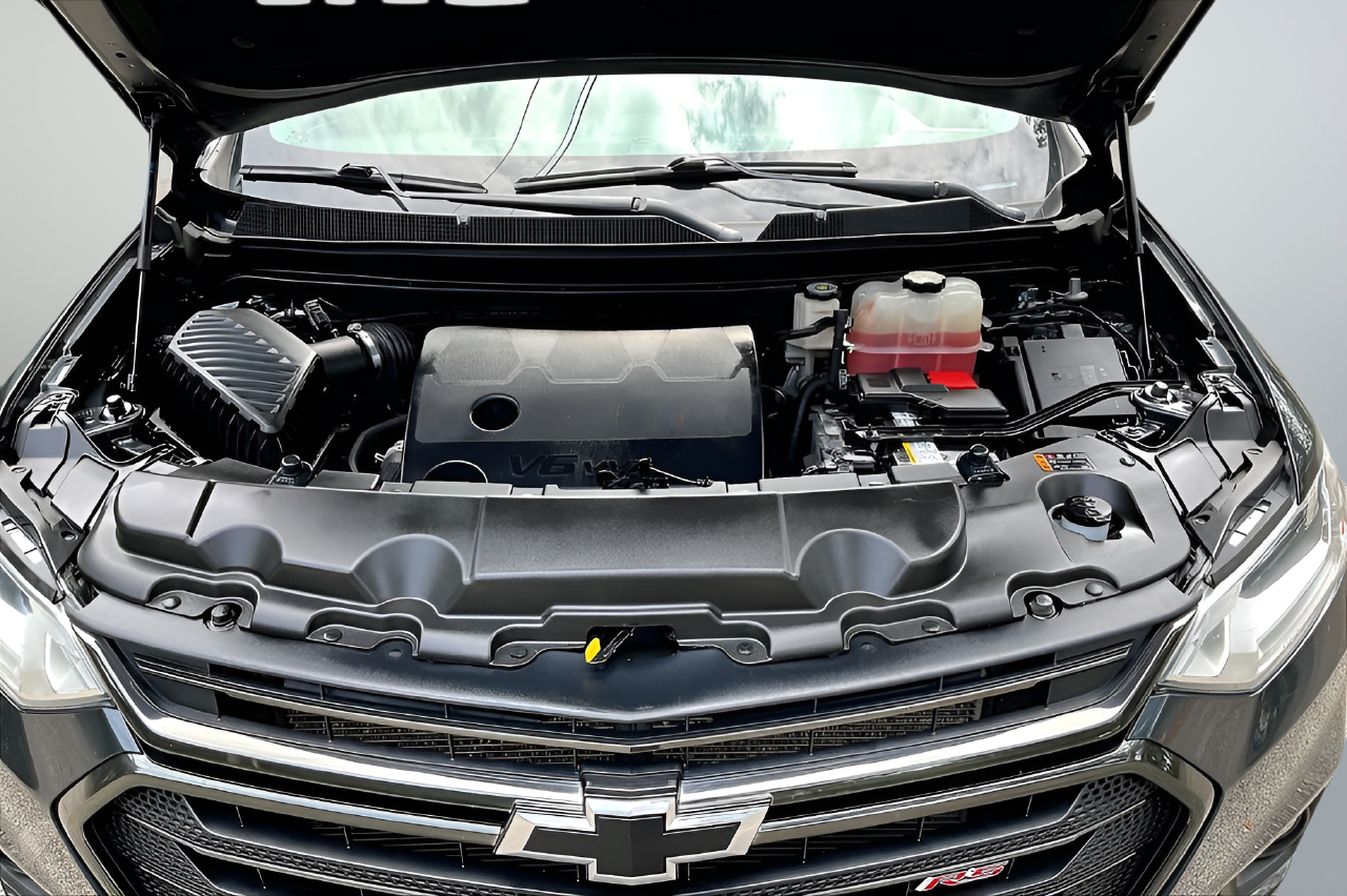 Used 2021  Chevrolet RS image 31