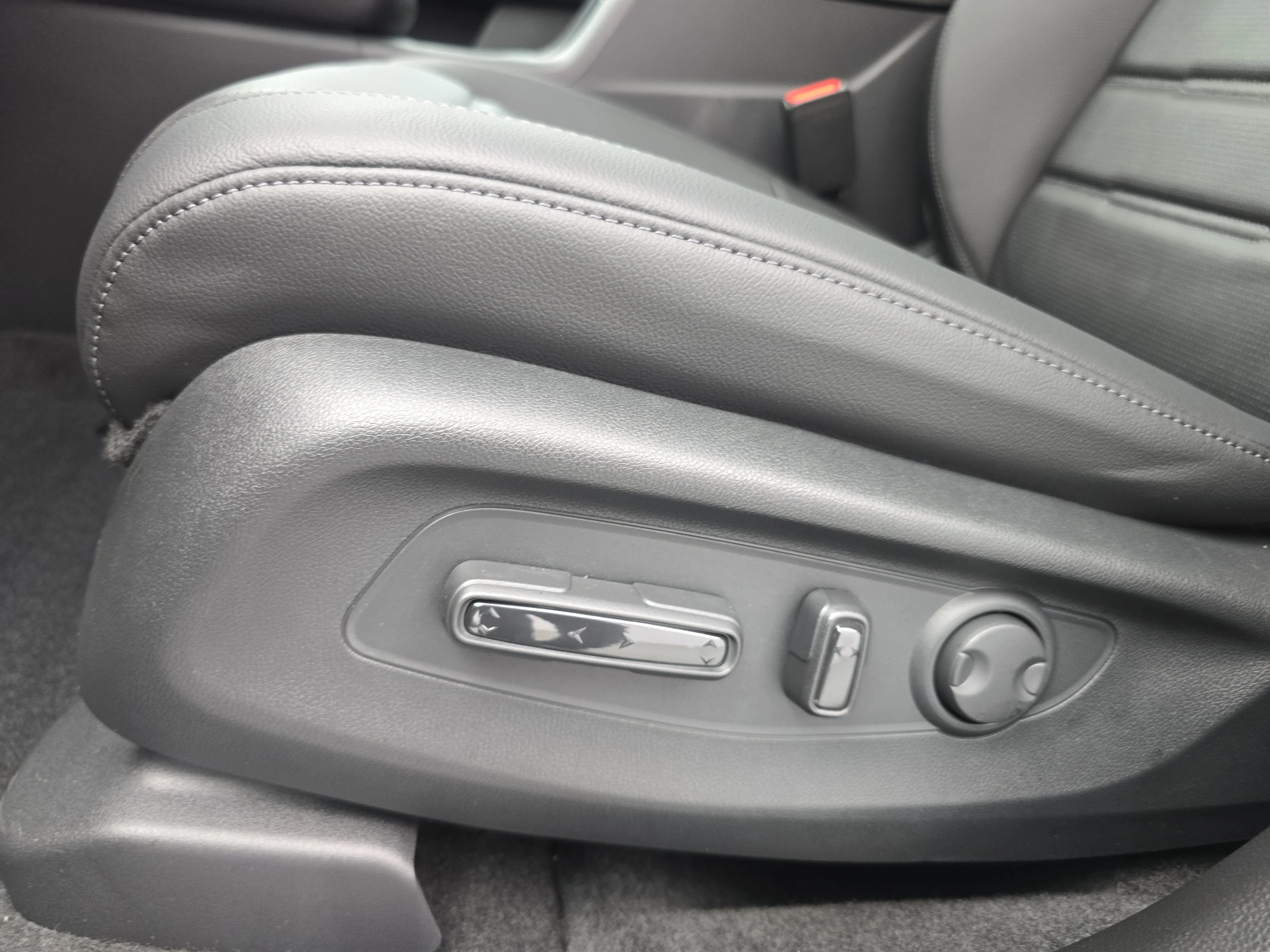 New 2026 Urban Gray Pearl Honda EX-L image 29