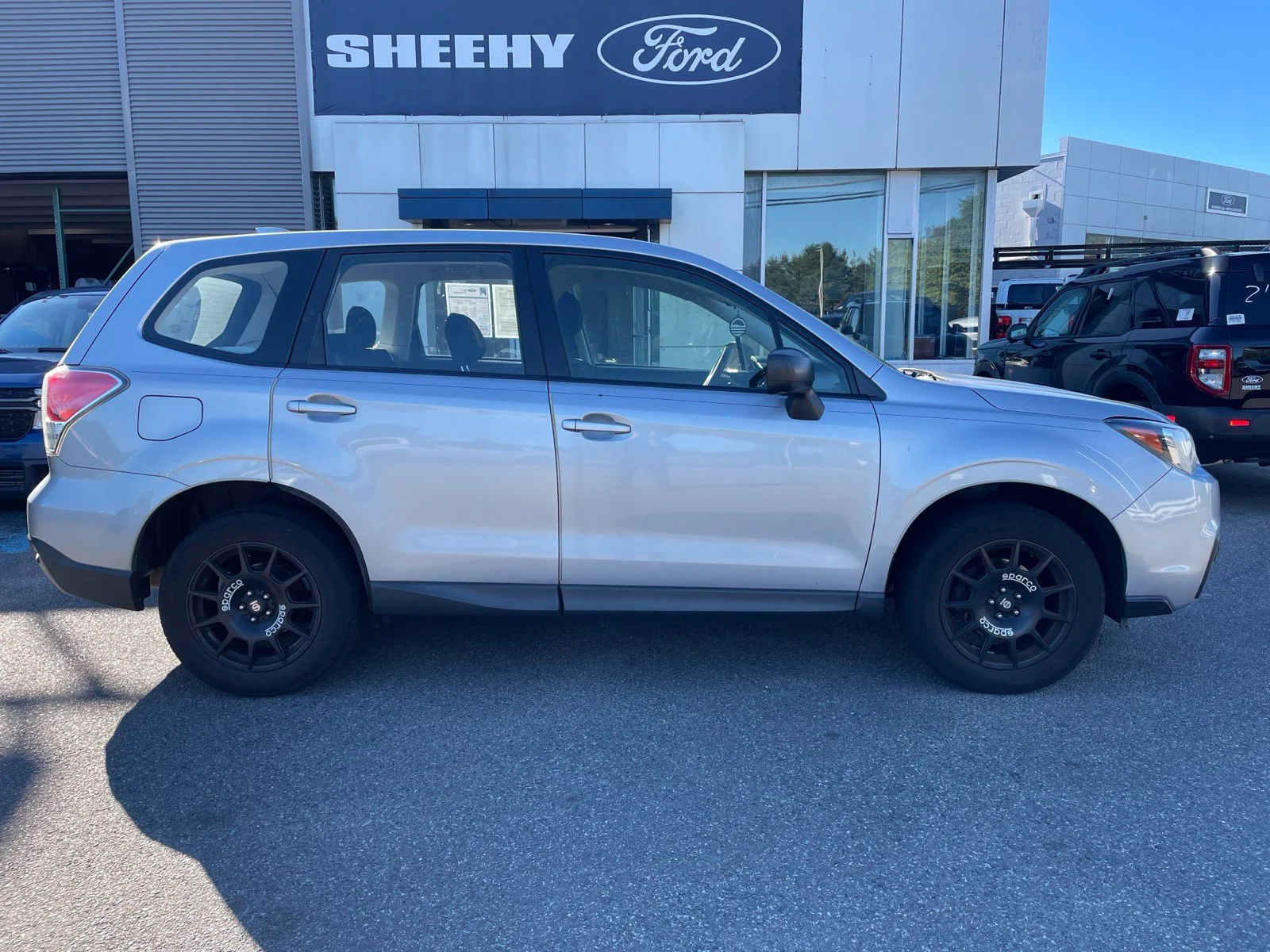 Used 2018 Silver Subaru 2.5i image 2