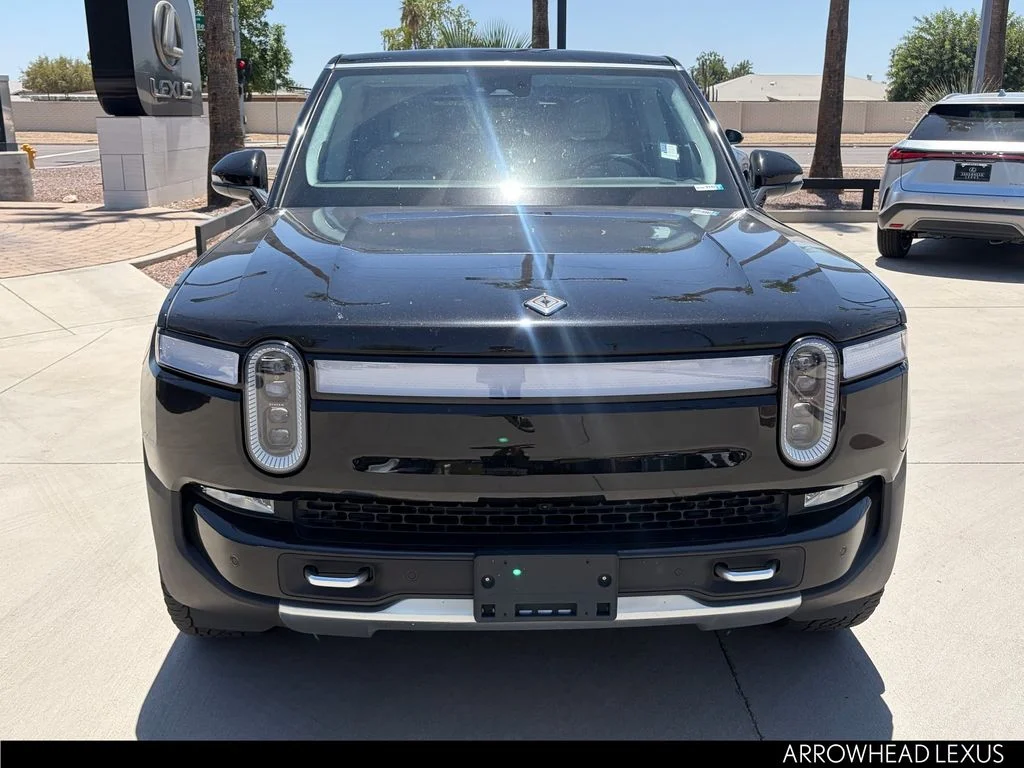 Used 2023  Rivian Adventure image 9