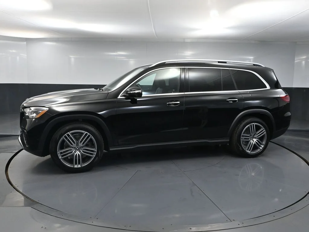 Used 2026 Black Mercedes-Benz GLS 450 image 7