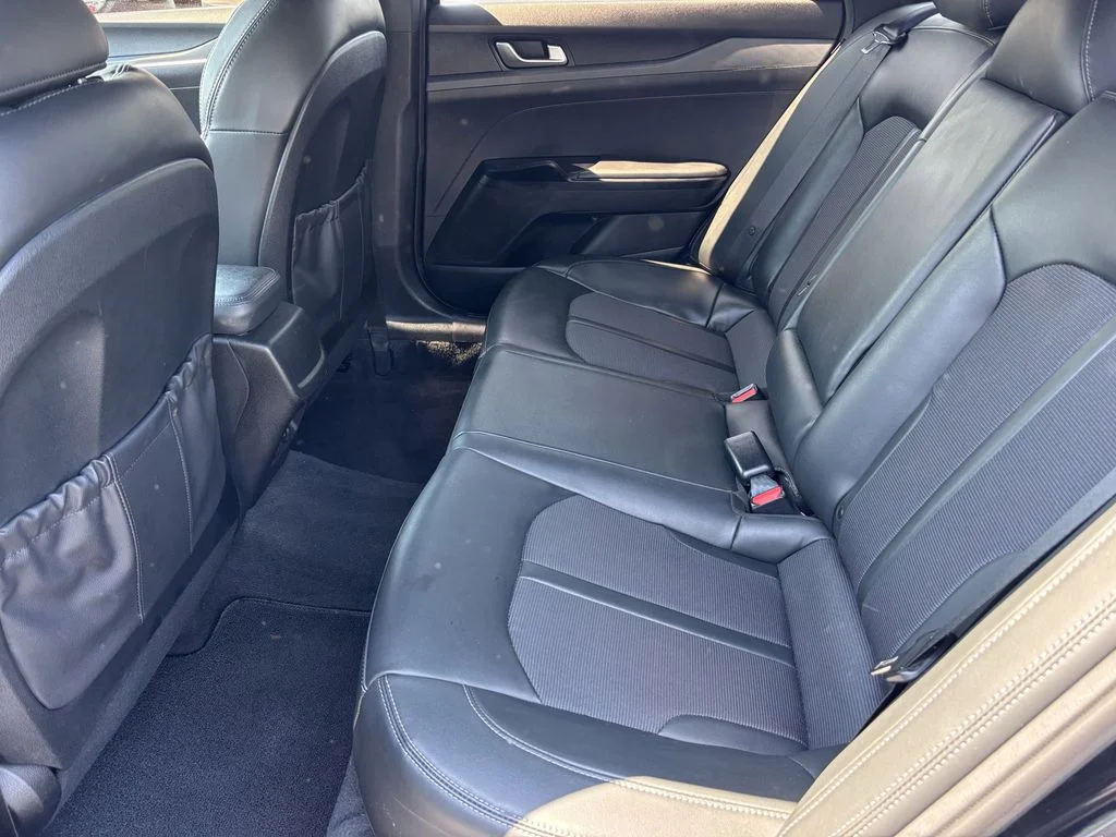 Used 2022 Black Kia GT-Line image 18