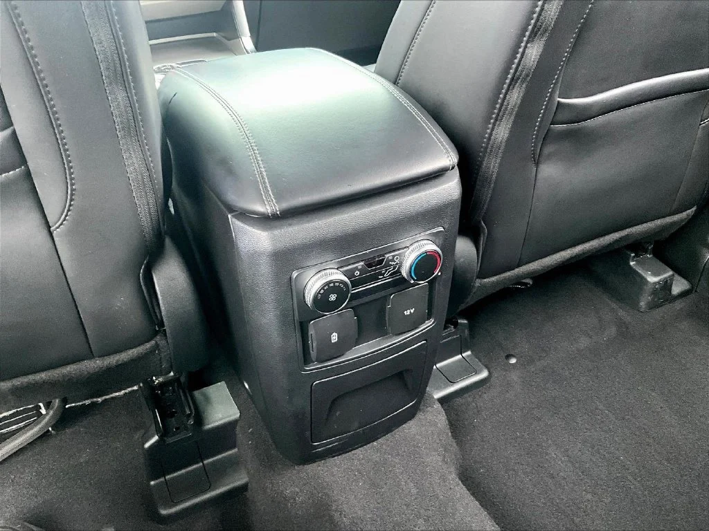 Used 2023 Gray Ford XLT image 10