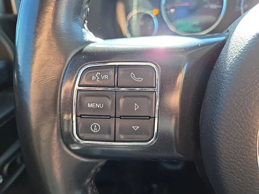 Used 2017 White Jeep Unlimited Sahara image 28