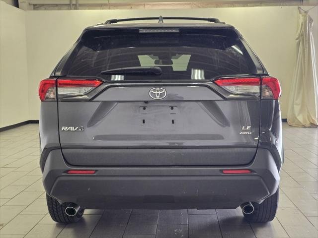 Certified Used 2020 MAGNETIC GRAY MET. Toyota  image 13