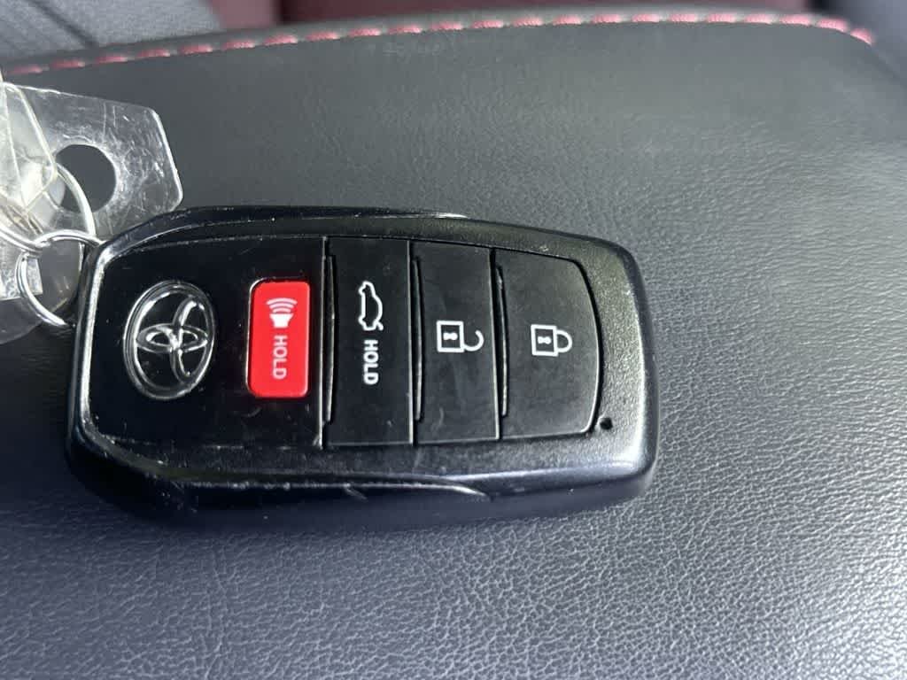 Used 2023 Wind Chill Pearl Toyota SE image 28
