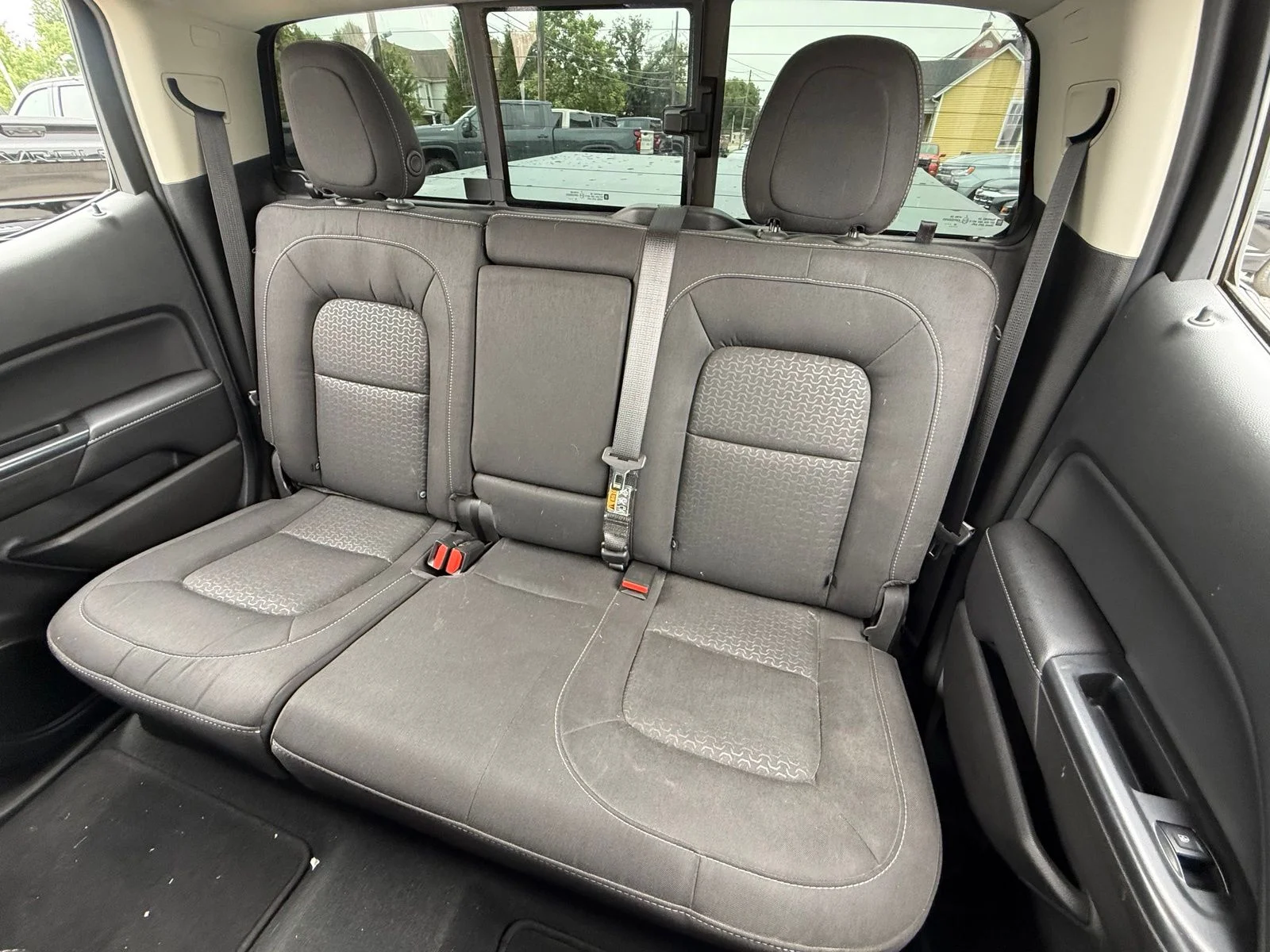 Used 2022 Beige GMC Elevation image 19