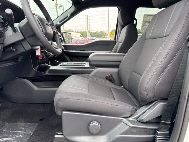 New 2026 Oxford White Ford STX image 23