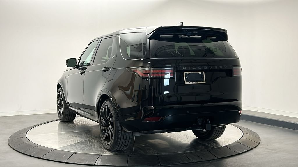 Certified Used 2025 Santorini Black Metallic Land Rover Dynamic SE image 3