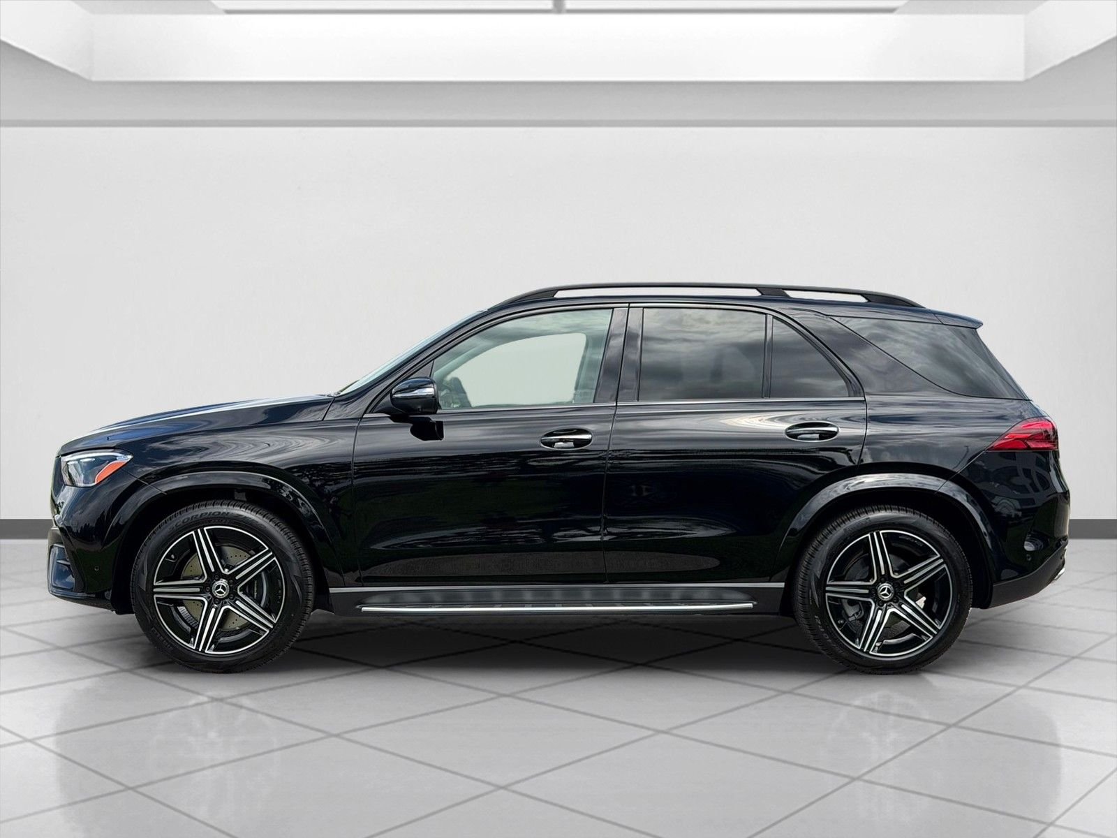 New 2026 Black Mercedes-Benz GLE 450 image 5