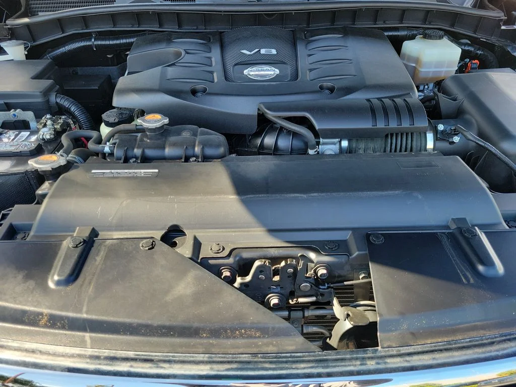 Used 2018 Black Nissan SL image 38