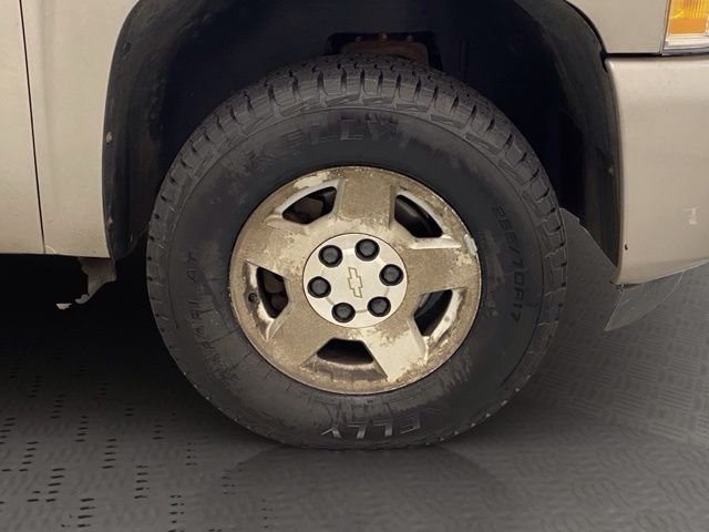 Used 2008 Silver Chevrolet LT image 37