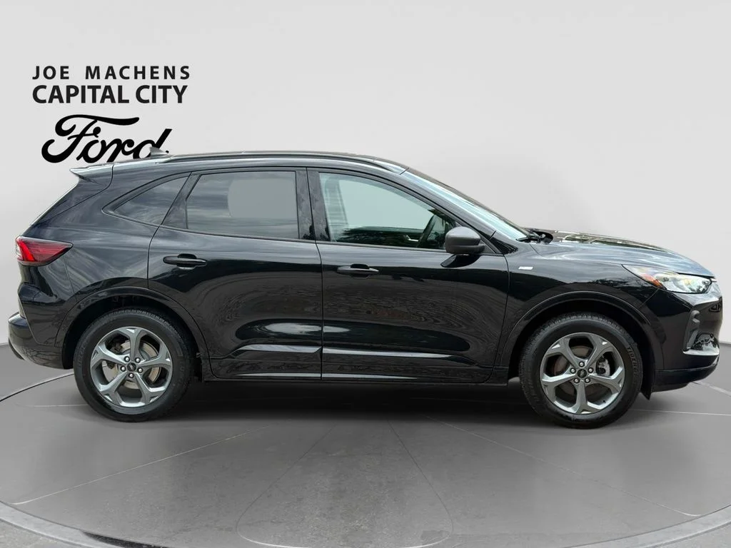 Used 2023 Black Ford ST-Line image 3