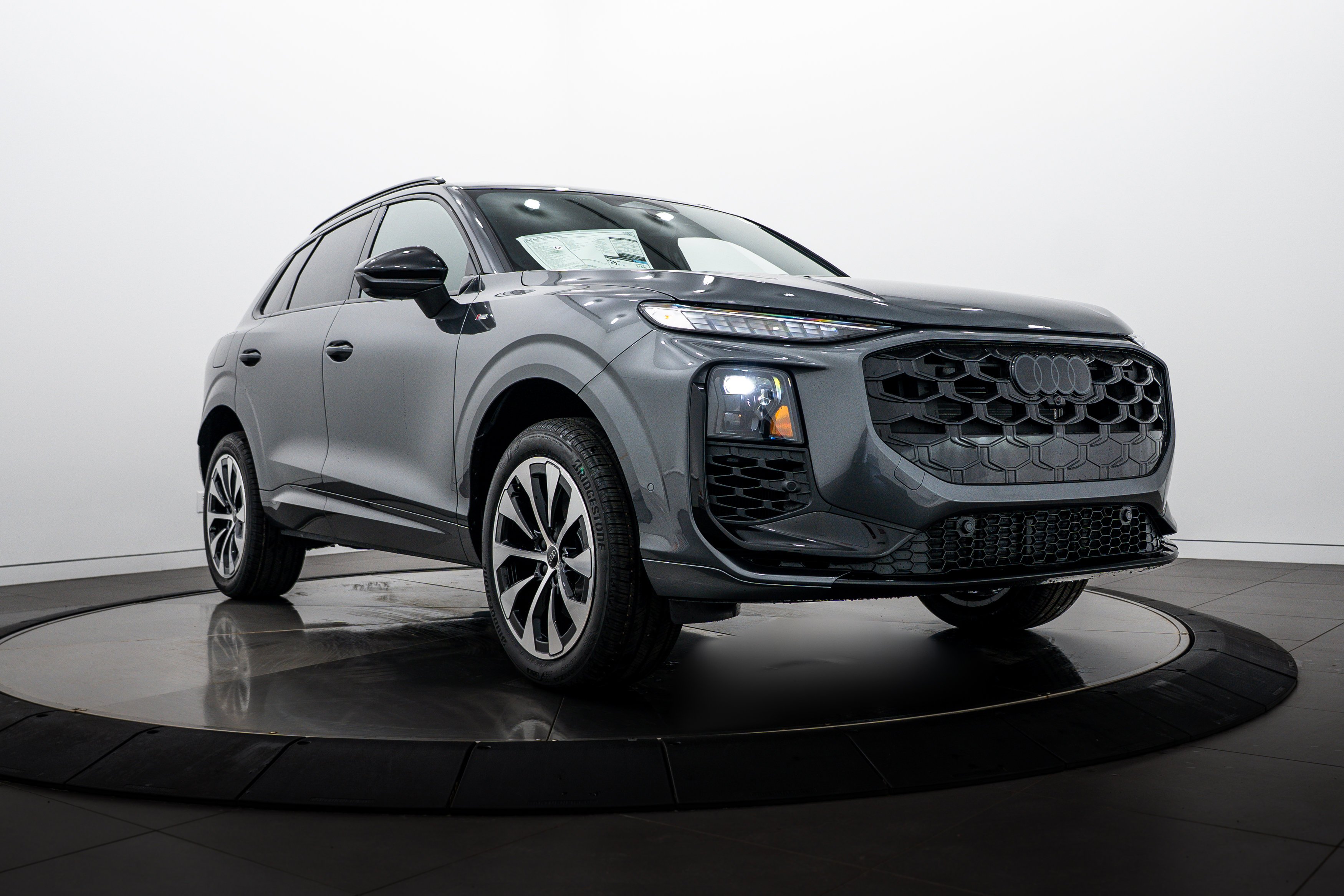 2026 Audi Q3 S line quattro's photo
