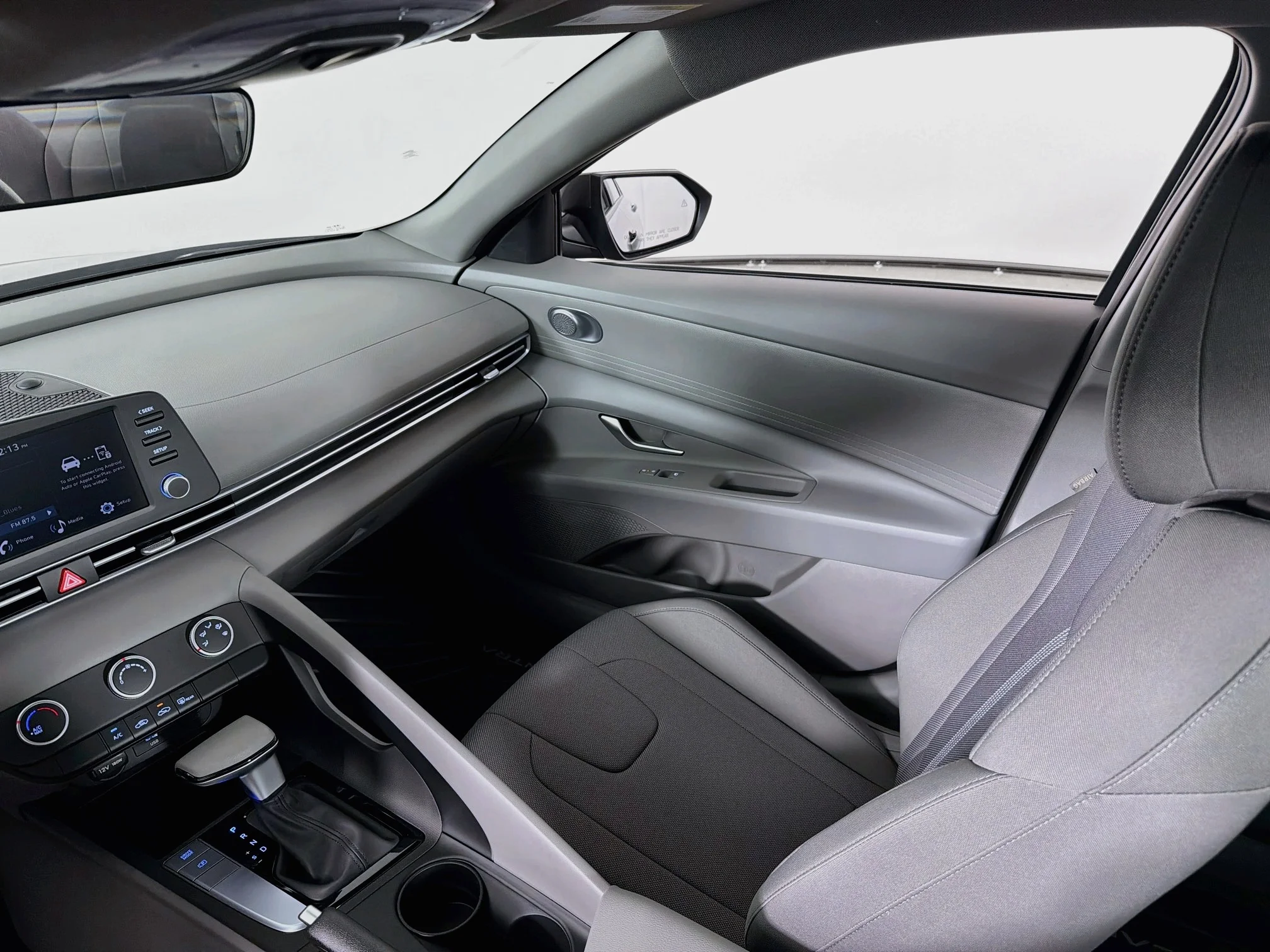 New 2026 Amazon Gray Hyundai SE image 21