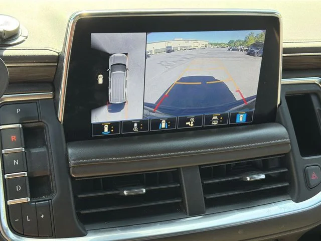 Used 2021 Black Chevrolet Z71 image 14