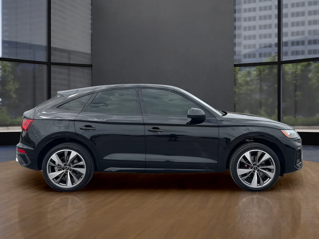 Used 2024  Audi Premium Plus image 4