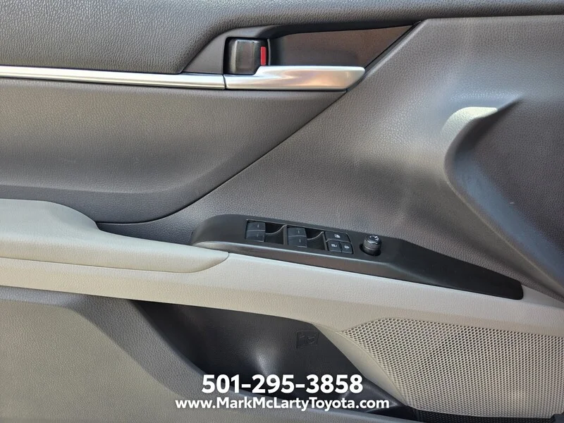 Used 2024 Midnight Black Metallic TOYOTA SE AUTO image 24