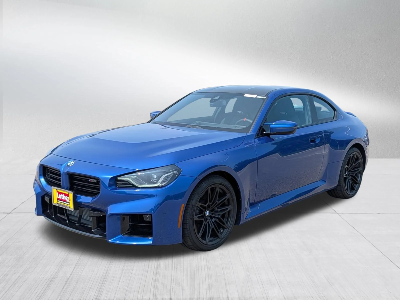 Used 2025 Portimao Blue Metallic BMW  image 3