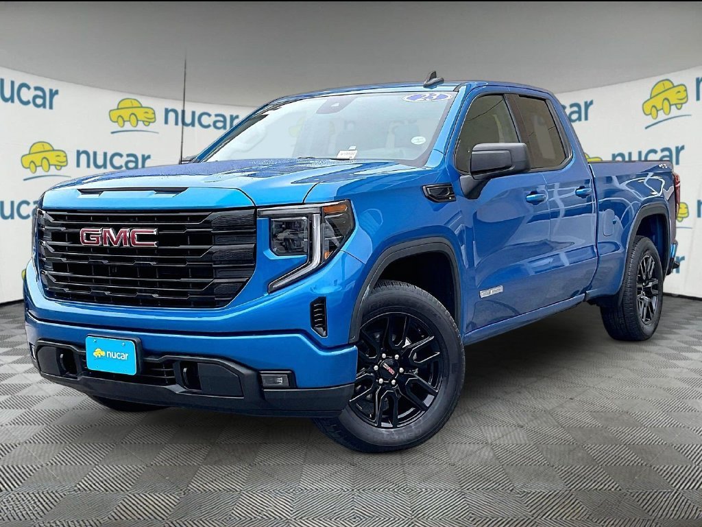 Used 2023 Blue GMC Elevation image 3