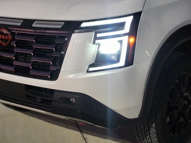 2025 Nissan Armada PRO-4X - Photo 8